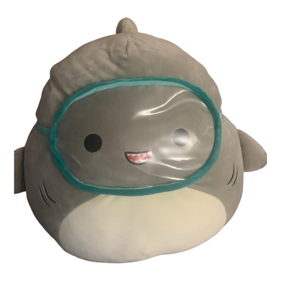 Squishmallows Sealife Squad Gordon the Shark Cuddle Soft Plush Doll 20 - Picture 3 of 3